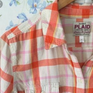 Women’s Old Navy Plaid Button Down